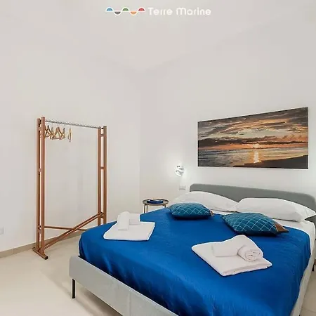 شقة White 89, Terremarine مونتيروسّو ال ماري